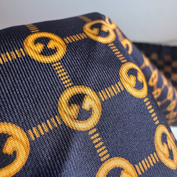 Gucci Navy Blue Gold All Over Print Silk Hand Rolled Scarf - Picture 4 of 7